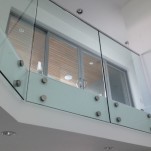 nowoczesne balustrady ze szkła